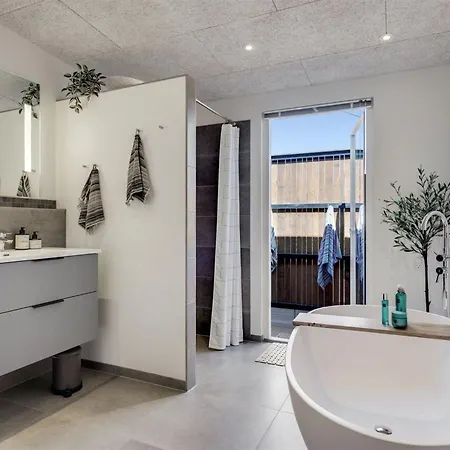 Ferienhaus Karitte - 300m From The Sea By Interhome Børkop